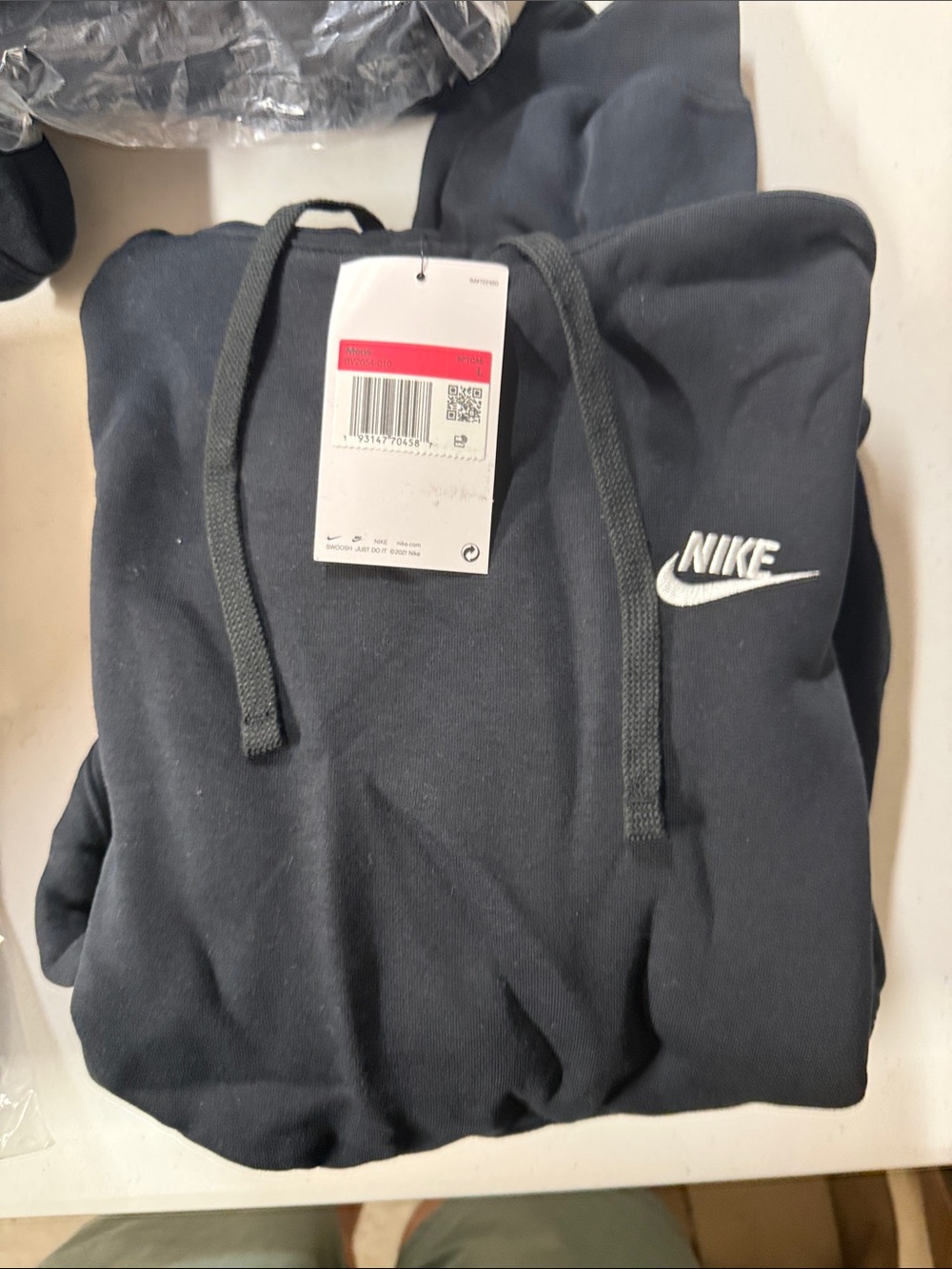 Nike Hoodie Mens Large Black Club Fleece Pullover Embroidered Swoosh Size L